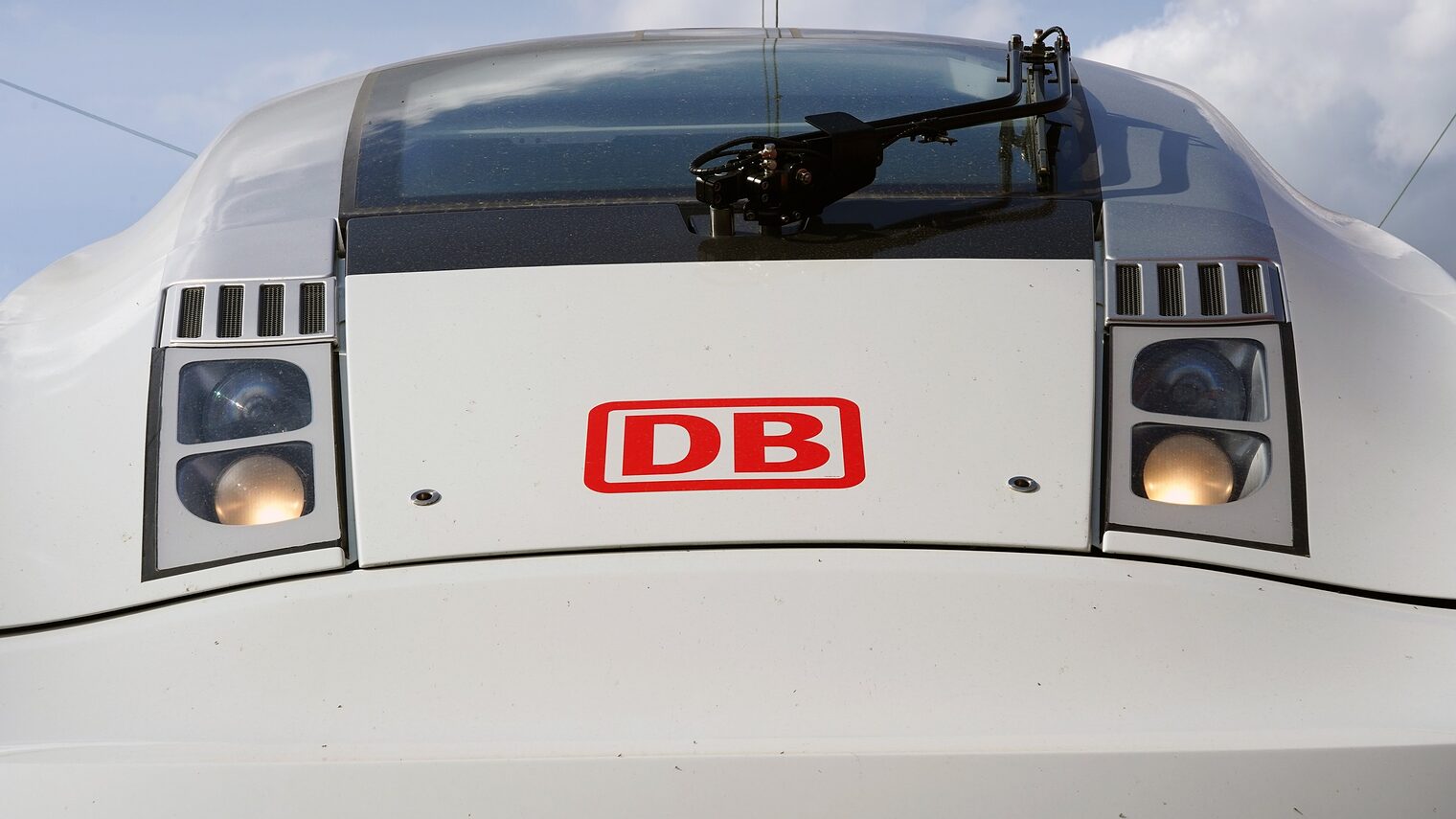 <p>ICE 4 Baureihe 412 siebenteilig - Symbol- / Detailaufnahme</p> Schlagwort(e): Geschichte, Detail, ICE 4 Baureihe 412, Außen, Symbolbild, Historische Bilder, 30 Jahre ICE, ICE, ICE 4 siebenteilig, 2021 - archivierte Themen, Symbolbilder, ICE 4, Konzern, Archivierte Themen, Personenverkehr