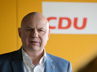 Mitgliederversammlung des CDU-Kreisverbandes Cottbus Vostellung und Wahl des Bewerbers für das Amt des Cottbuser Oberbürgermeisters - Thomas Bergner Mitgliederversammlung des CDU-Kreisverbandes Cottbus Vostellung und Wahl des Bewerbers für das Amt des Cottbuser Oberbürgermeisters - Thomas Bergner Schlagwort(e): DEU, Brandenburg, CDU Bergner Wahl OB Kandidat, CDU-Mitgliederversammlung