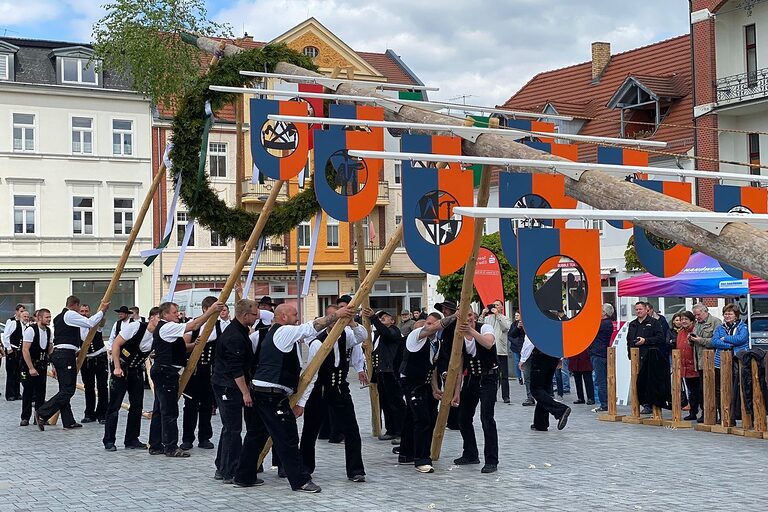 Maibaumaufstellen Finsterwalde