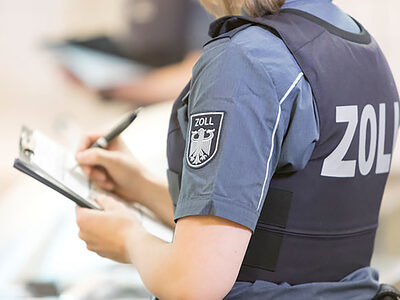 FKS, Finanzkontrolle Schwarzarbeit, Gastronomie, Illegale Beschäftigung, Koch, Köche, Küche