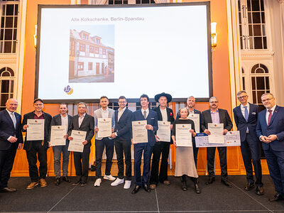 Preisverleihung des Bundespreis für Handwerk in der Denkmalpflege 2024 im Roten Rathaus in Berlin - Mitte