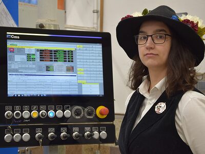 Landessiegerin Leonie_Hunger_CNC_Technik