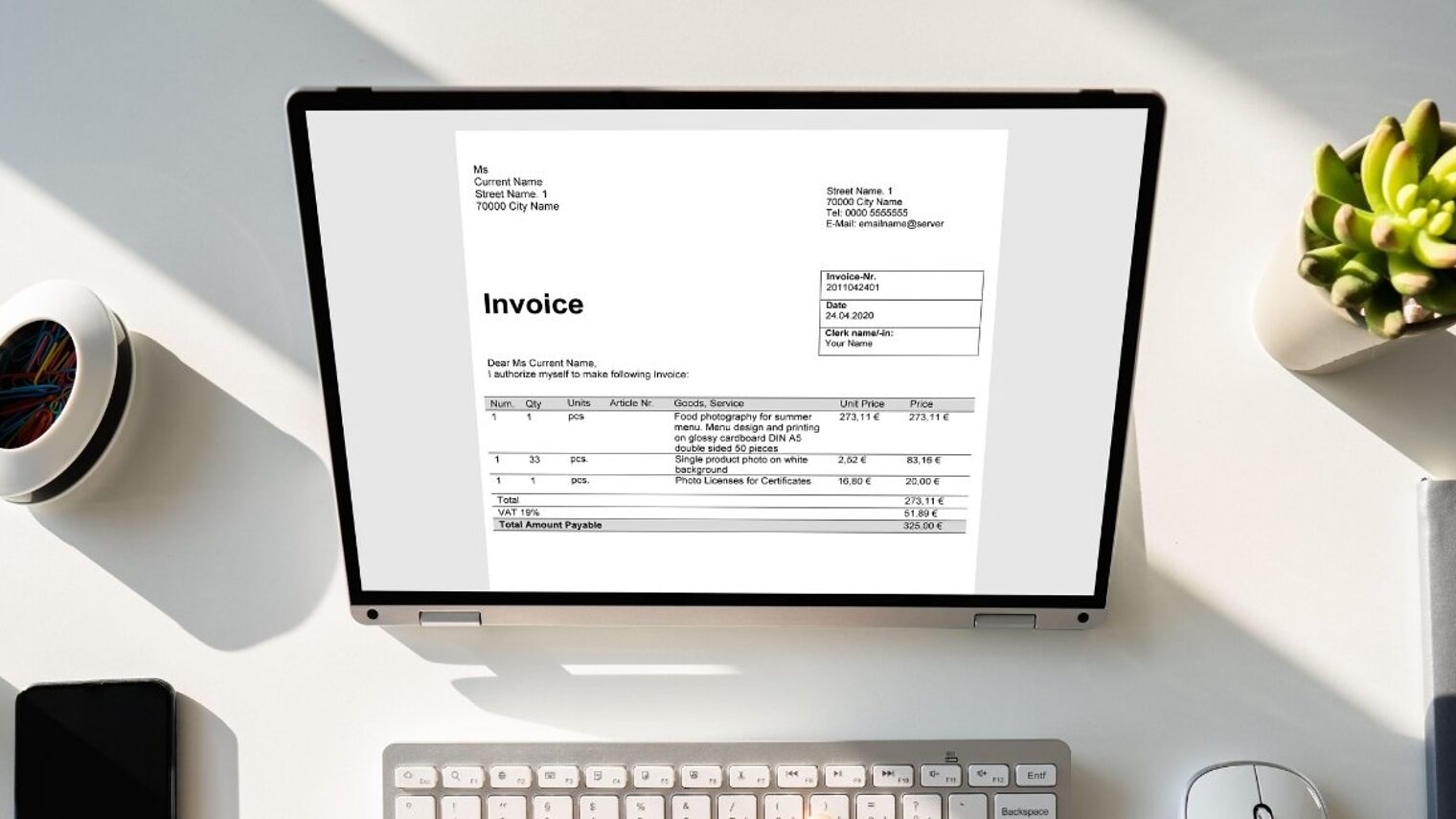 Laptop mit E-Rechnung