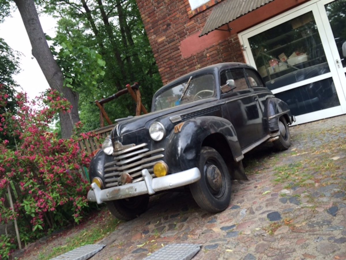 Neuzugang in der Akademie des Handwerks - Opel Olympia '51