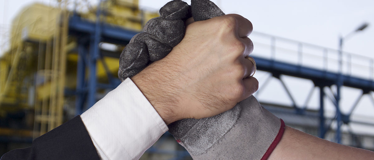 Hand in Hand Zusammenarbeit