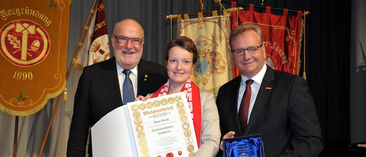 Titelbild Geschäftsbericht 2014