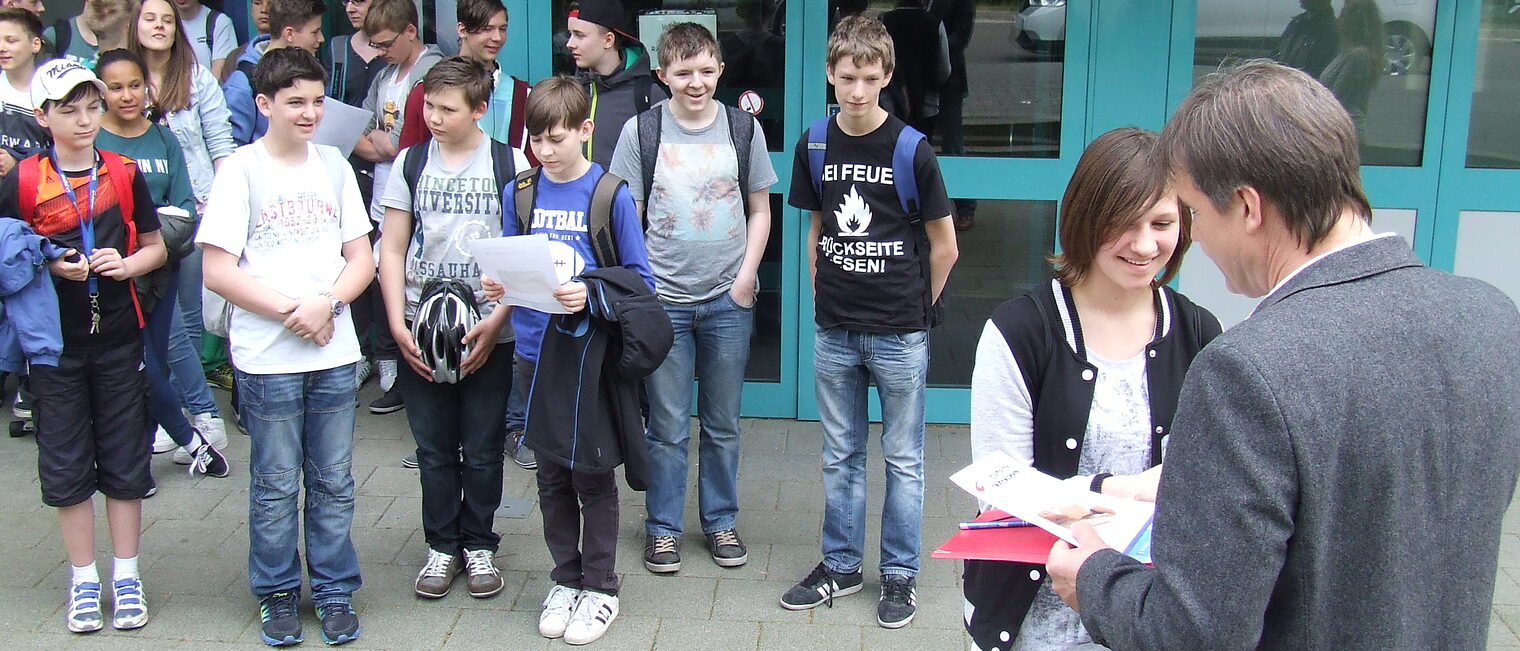 Linda Höfner zeigte besonderes Talent in der Elektrowerkstatt. Linda Höfner zeigte besonderes Talent in der Elektrowerkstatt.