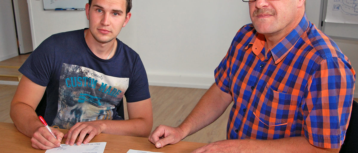 Duales Studium Dörr GmbH mit Vertragsunterzeichnung