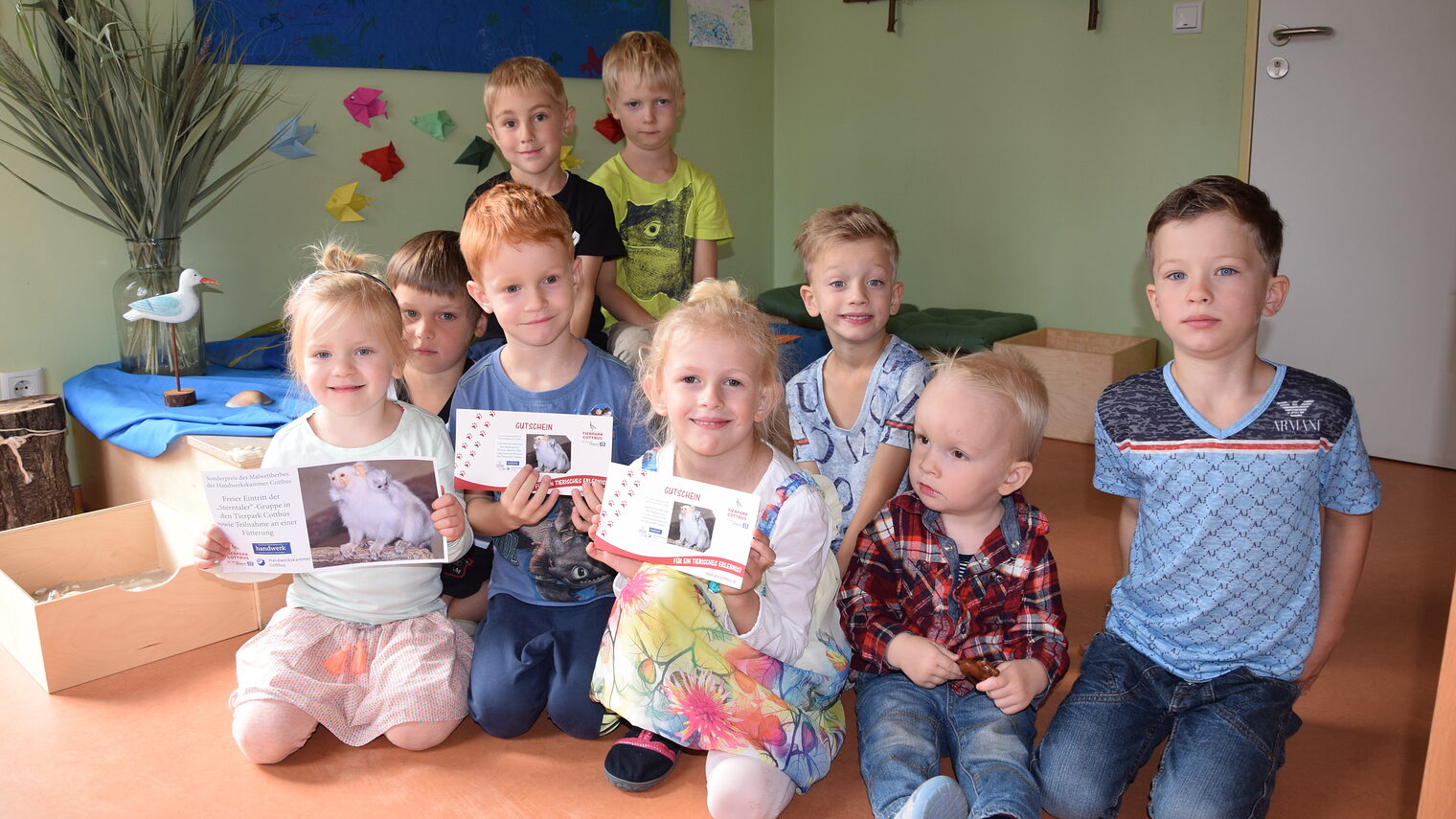 Gewinnübergabe Malwettbewerb Otti-Haus 2