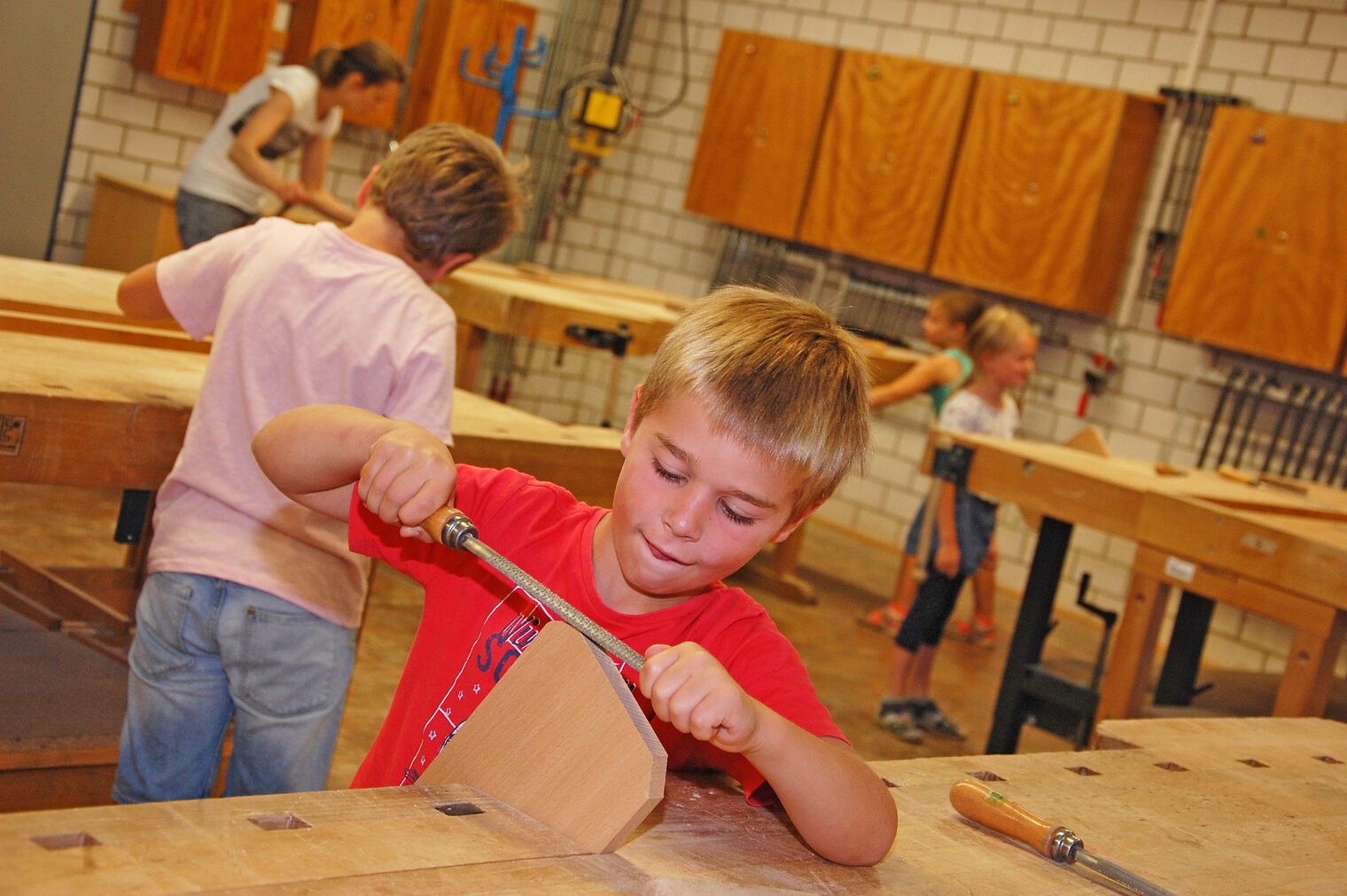 Hortkinder testen Handwerk