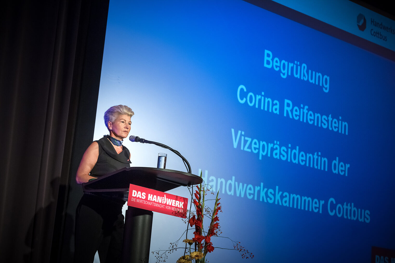 Begrüßung durch Corina Reifenstein, Vizepräsidentin der HWK Cottbus --- 15.Berufsstartertag der Handwerkskammer Cottbus im Weltspiegel am 03. September 2016 Begrüßung durch Corina Reifenstein, Vizepräsidentin der HWK Cottbus --- 15.Berufsstartertag der Handwerkskammer Cottbus im Weltspiegel am 03. September 2016