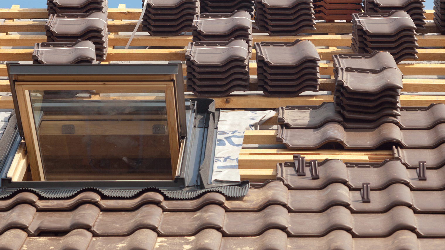 Dachdecker,Schindeln,Dachfenster