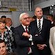 Bundespräsident Frank-Walter Steinmeier besichtigte das Berufsbildungs- und Technologiezentrum (BTZ) der Handwerkskammer Cottbus. In Beisein von Ministerpräsident Dr. Dietmar Woidke traf das Staatsoberhaupt in den Werkstätten auf Lehrlinge, Meisterschüler und Flüchtlinge.Sie zählen zu den mehr als 40.000 Teilnehmern, die die Bildungsstätte seit 1997 durchlaufen haben. Der Termin war ein Programmpunkt des Antrittsbesuches, den der Bundespräsident gemeinsam mit seiner Gattin Elke Büdenbender dem Land Brandenburg abstattet.