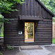 Handwerkskammer und Tierpark weihen Hexenhaus ein