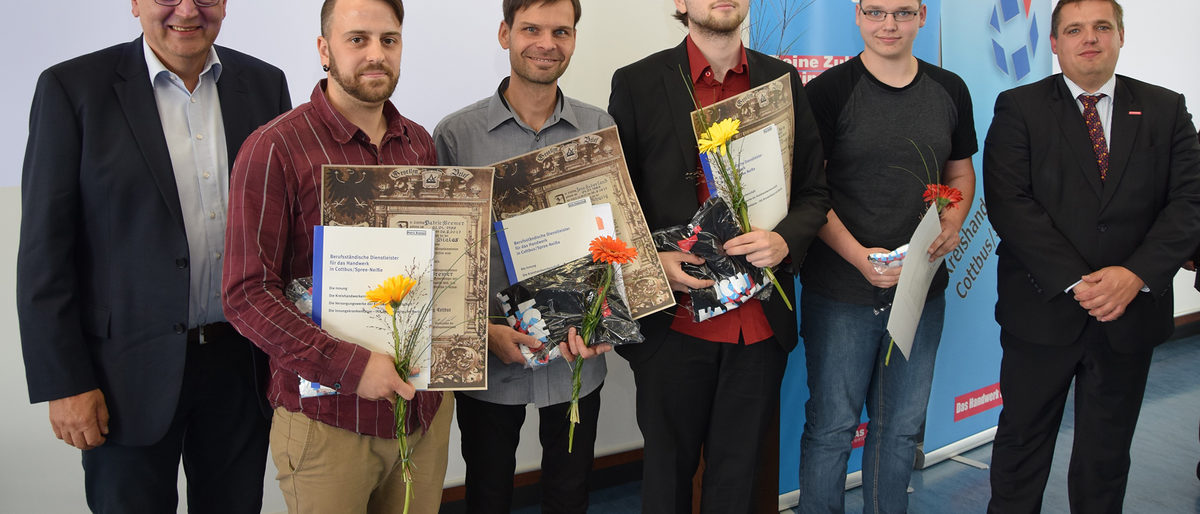 Gemeinsame Freisprechung Handwerkskammer und KH Cottbus 2017 1