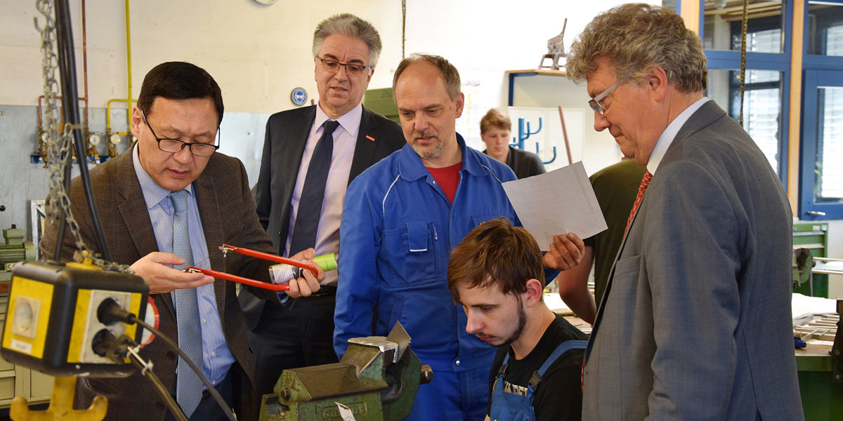 Besuch des mongolischen Botschafters im BTZ