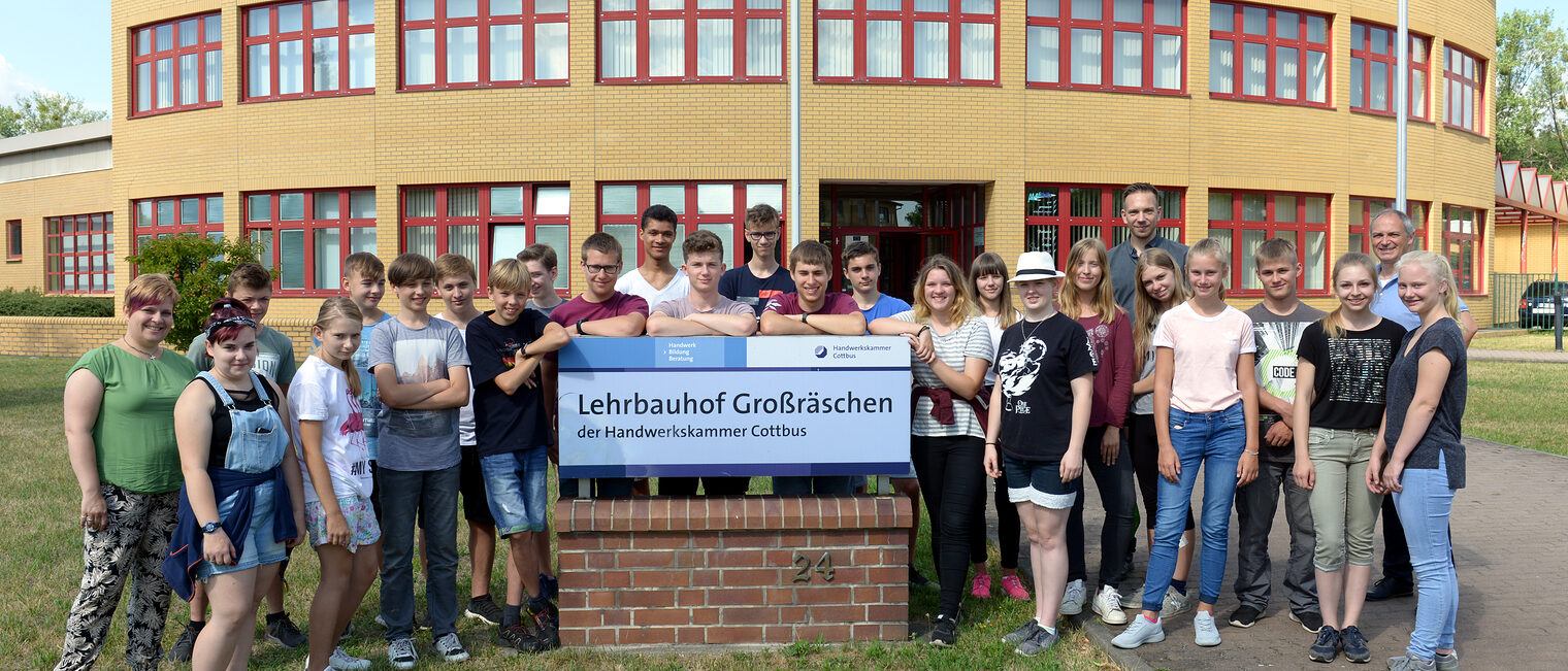 Gro&szlig;r&auml;schen Bau-Sommercamp im Lehrbauhof Gro&szlig;r&auml;schen der Handwerkskammer Cottbus