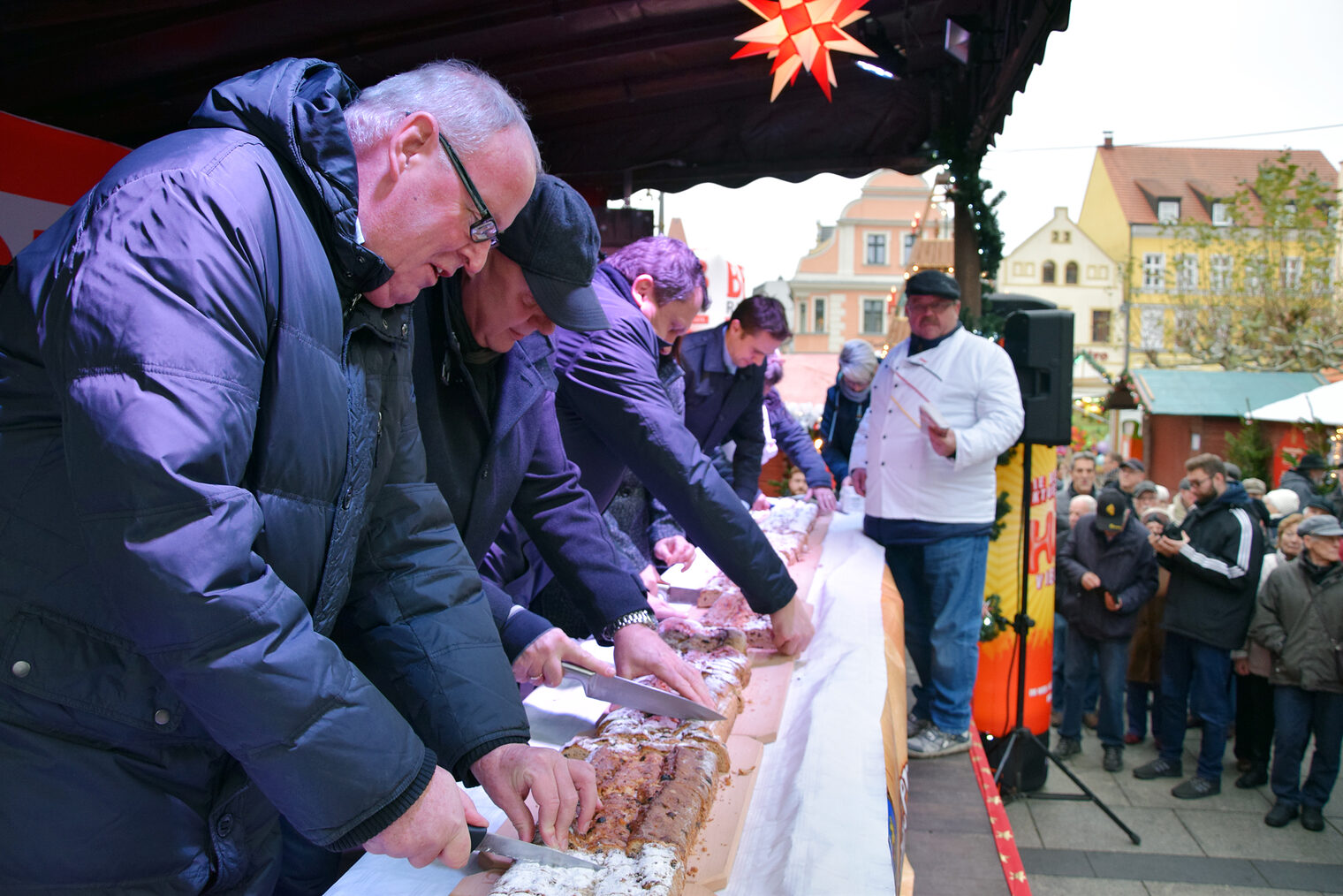 Stollenanschnitt Weihnachtsmarkt 2018