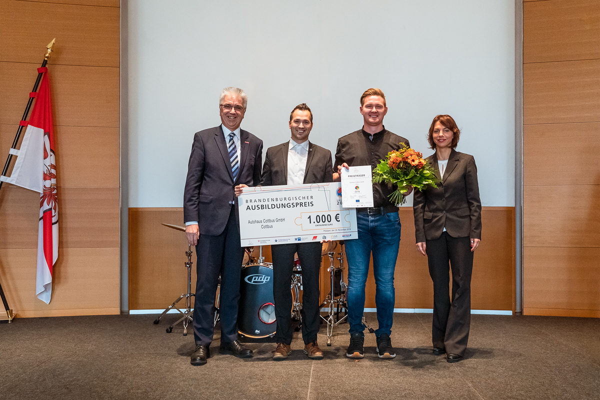 Landesausbildungspreis für die Autohaus Cottbus GmbH