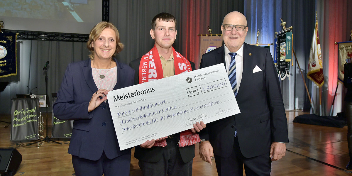 Geschäftsbericht 2018 Titelbild Tag des Meisters Meisterbonus