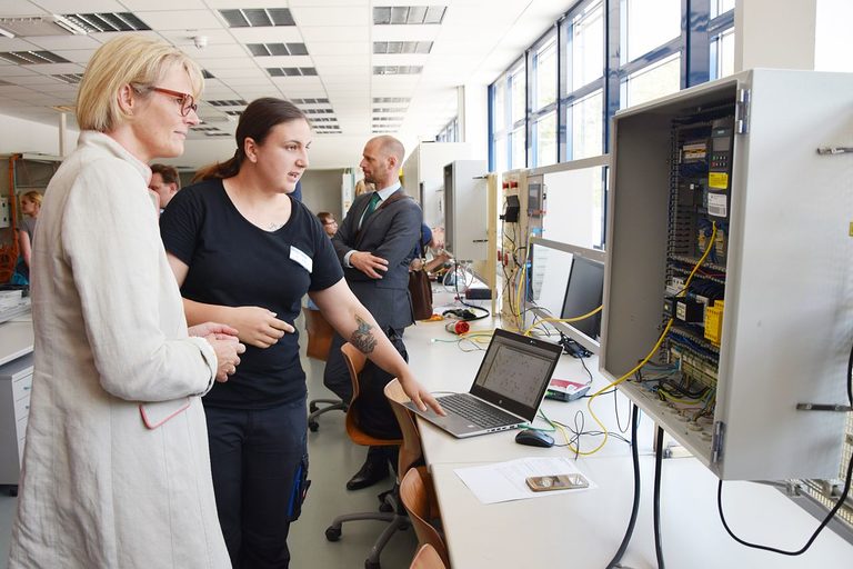 Bundesbildungsministerin Anja Karliczek im BTZ 2019