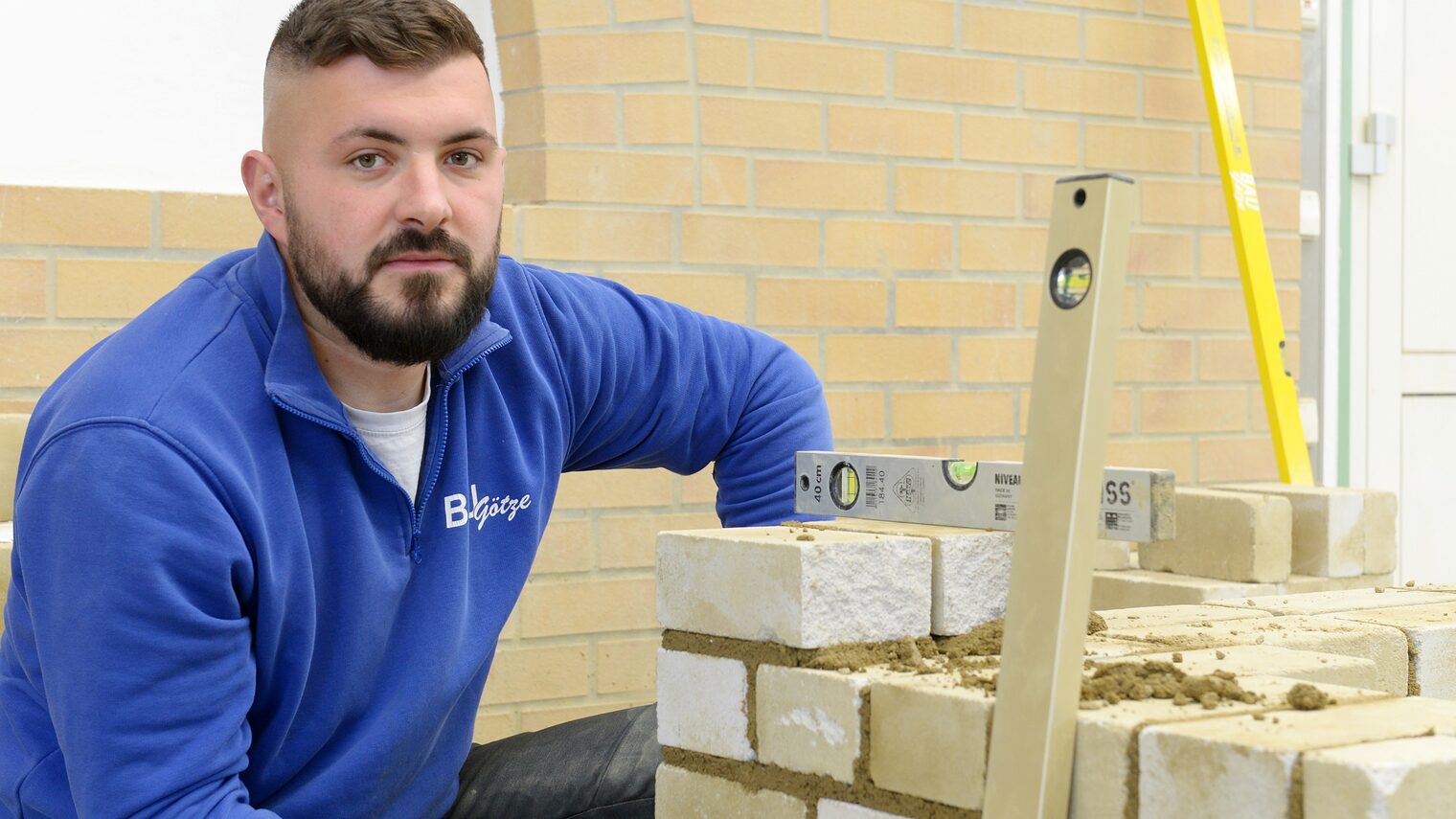 Meisterschüler Maurer Frank Götze Lehrbauhof der Handwerkskammer Cottbus