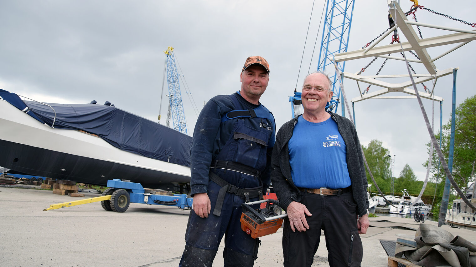 Bootswerft Jürgen Wendisch mit Sohn